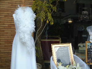 結婚　ウェディングドレス　結婚情報サービスのツヴァイ