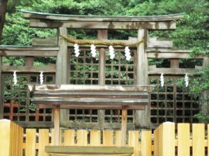 檜原神社の三ツ鳥居